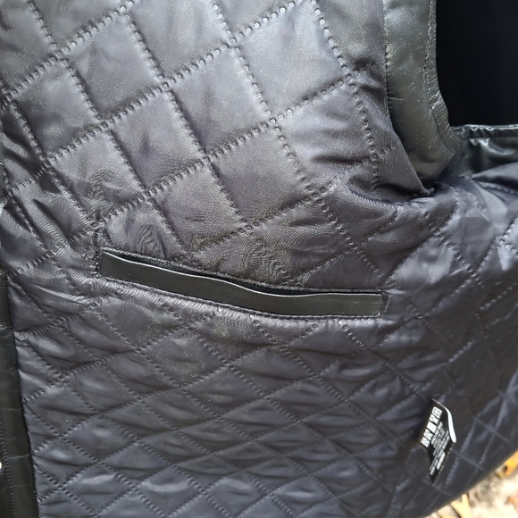 Quilted leather vest - Picture 8 of 10